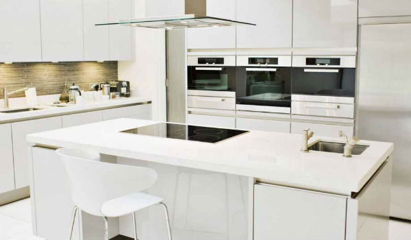 dapur minimalis putih